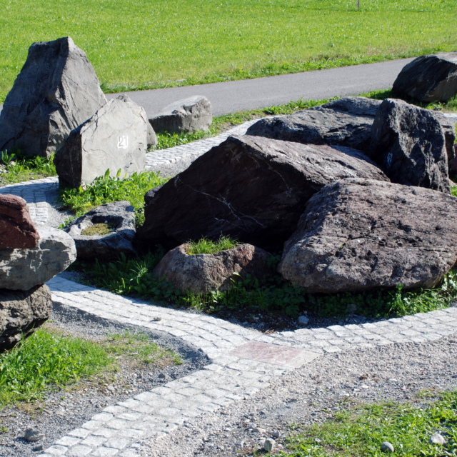 Steinpfad Schwanden