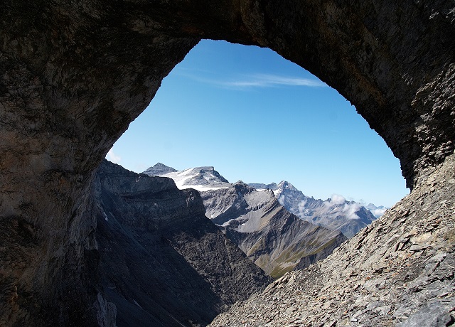 27659-042_Martinsloch_s1